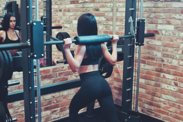 Lady Lunges Smith Machine