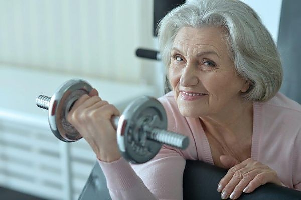 Senior Lady Preacher Curls